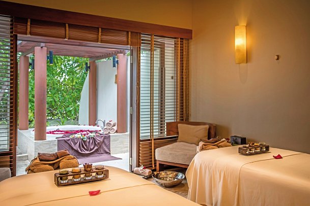 Centara Ras Fushi Resort & Spa Maldives