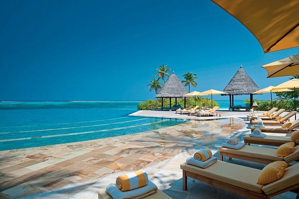 Four Seasons Resort Maldives at Kuda Huraa
