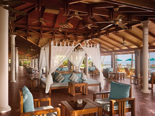 Royal Island Resort & Spa