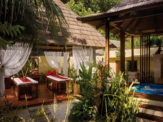 Royal Island Resort & Spa