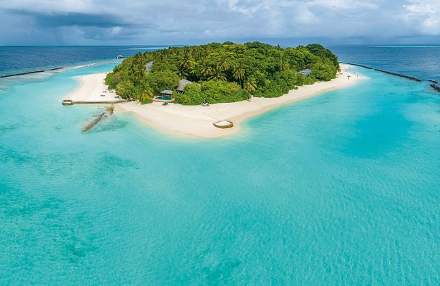Royal Island Resort & Spa
