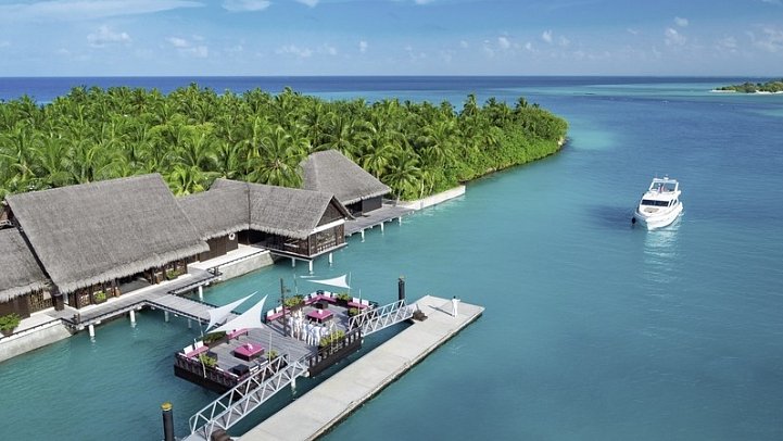 One&Only Reethi Rah - Arrival