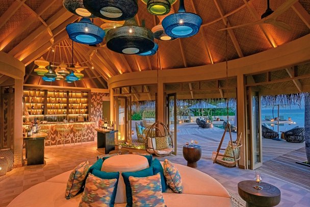 The Nautilus Maldives - Naiboli Pool Bar