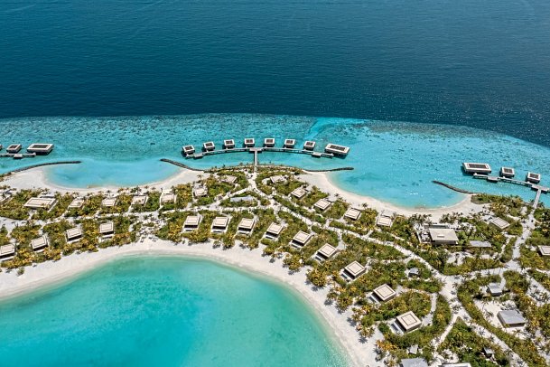 Patina Maldives, Fari Islands