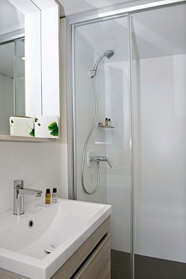 Domaine Les Mûriers - Bad Cottage VIP (Zimmercodierungen CB3 & CB4)