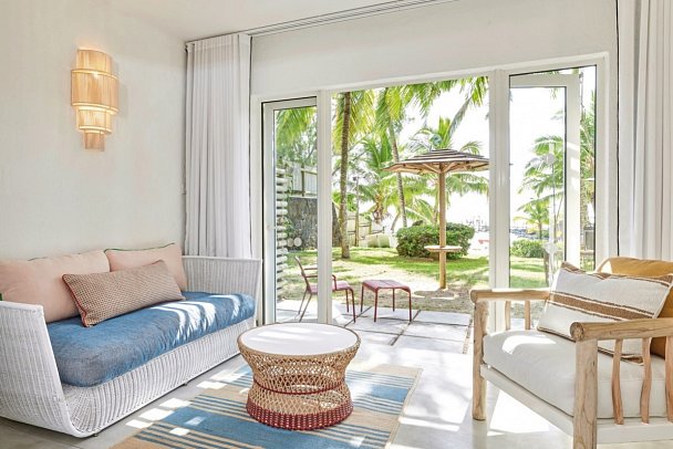 Zilwa Attitude - Wohnbeispiel Junior Suite Beachfront (Zimmercodierungen JBO & JHO)