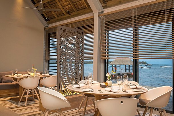 The Bay Club at Anahita