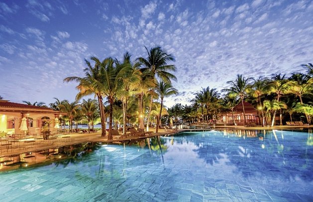 Mauricia Beachcomber Resort & Spa