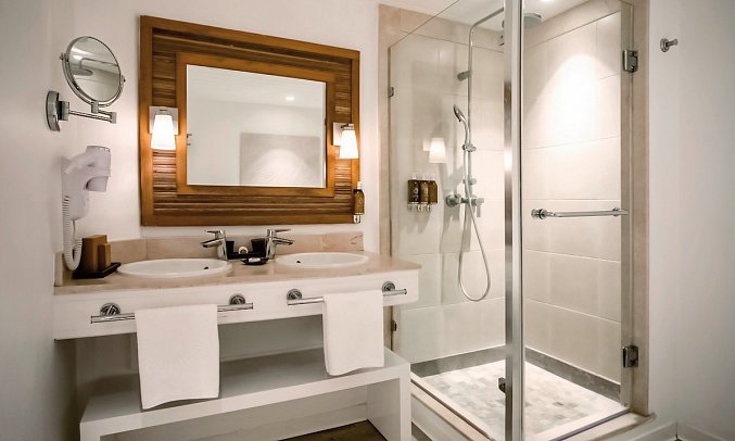 Canonnier Beachcomber Golf Resort & Spa - Badezimmer Superior (Zimmercodierungen USG, USC, UH1, UH2 & US8)