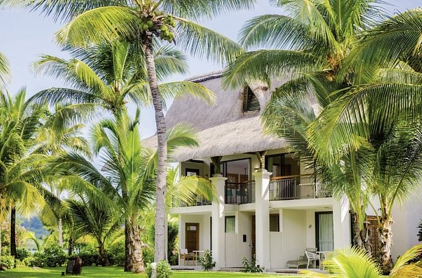 Paradis Beachcomber Golf Resort & Spa