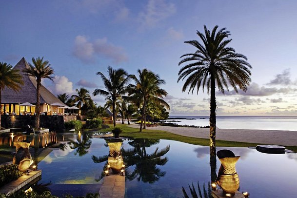 Shanti Maurice Resort & Spa - Hauptpool