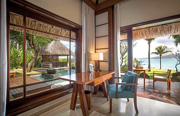 Shanti Maurice Resort & Spa - Wohnbeispiel Beachfront Suite Pool Villa (Zimmercodierung V1M)