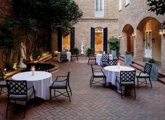 Holiday Inn French Quarter-Chateau LeMoyne