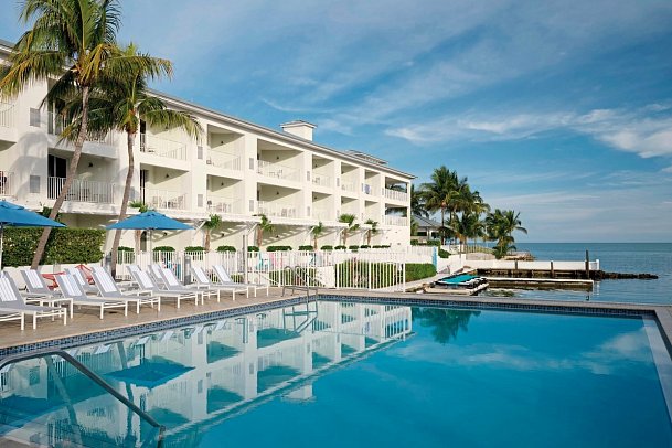 Courtyard Faro Blanco