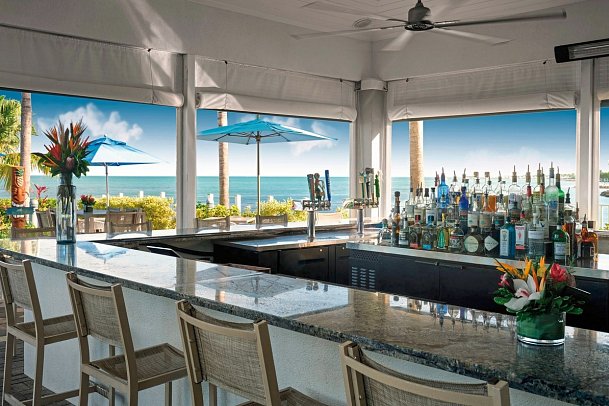 Courtyard Faro Blanco