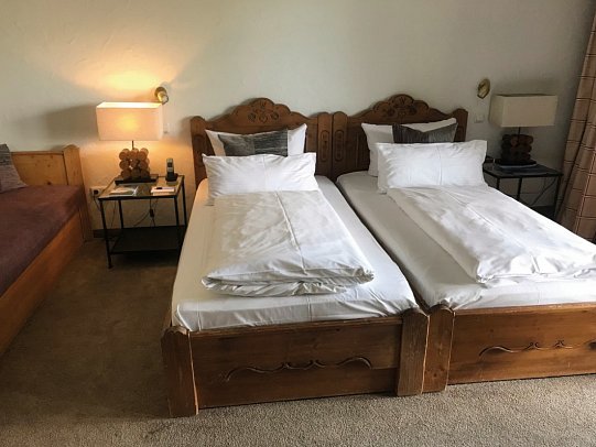 Marina Bernried - Wohnbeispiel Doppelzimmer See Standard (Zimmercodierung DG2)