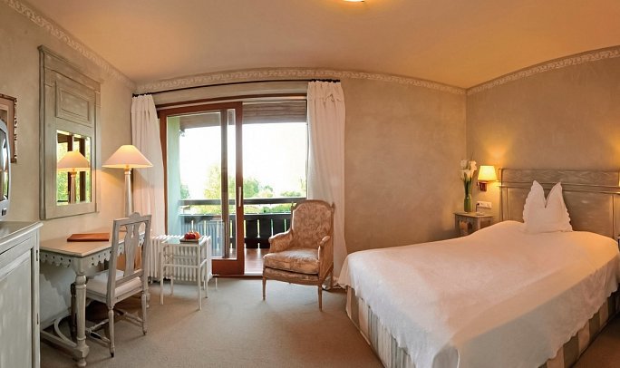 Marina Bernried - Wohnbeispiel Doppelzimmer Garten Standard (Zimmercodierungen DG1 & DC1)