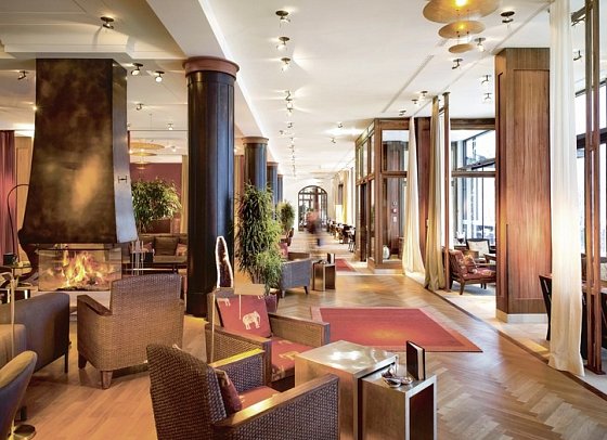 Schloss Elmau Luxury Spa Retreat & Cultural Hideaway - Library Lounge