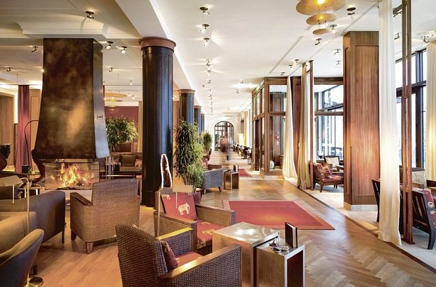 Schloss Elmau Luxury Spa Retreat & Cultural Hideaway - Library Lounge