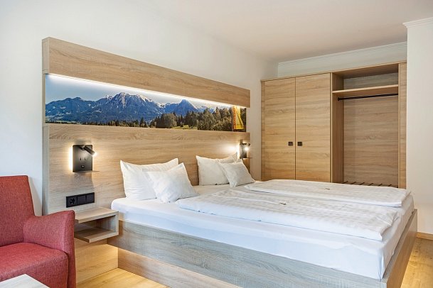 Ringhotel Nebelhornblick - Wohnbeispiel Doppelzimmer Standard (Zimmercodierungen DG1, EG1 & DC2)