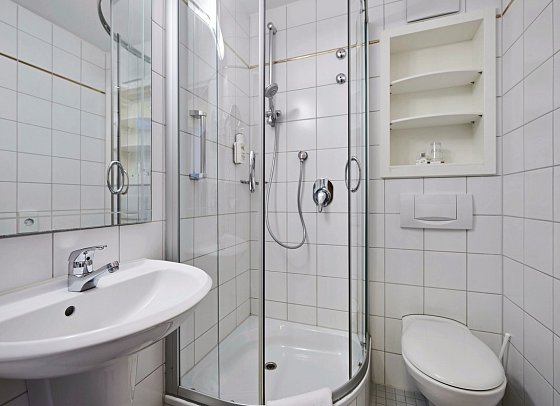 Hotel Bannwaldsee - Wohnbeispiel Doppelzimmer Bannwaldsee Haupthaus (Zimmercodierungen DB1, TB1 & DC1)