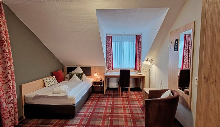 Ringhotel Sonneck - Wohnbeispiel Einzelzimmer (Zimmercodierung EB1)