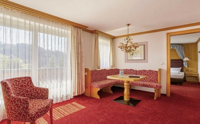 Alpenhotel Oberstdorf - ein Rovell Hotel - Wohnbeispiel Doppelzimmer Komfort Haupthaus (Zimmercodierung DB3)