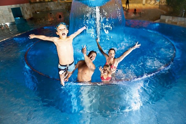 JUFA Familienresort Kempten***s - Hallenbad CamoMare
