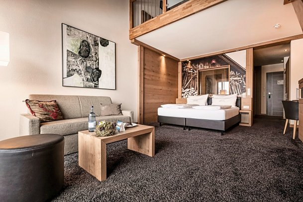 Panoramahotel Oberjoch - Wohnbeispiel Galeriezimmer (Zimmercodierung FB1)