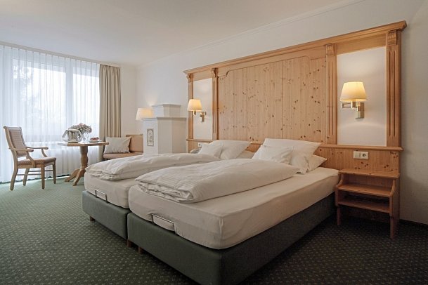 Berghotel Jägerhof - Wohnbeispiel Doppelzimmer Komfort (Zimmercodierungen DF1, DF2, EF1 & DE1)