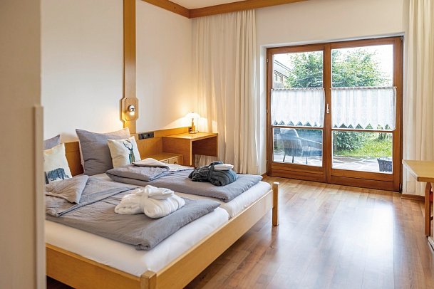 Neubichler Alm - Wohnbeispiel Doppelzimmer Panoramablick (Zimmercodierung DB2)