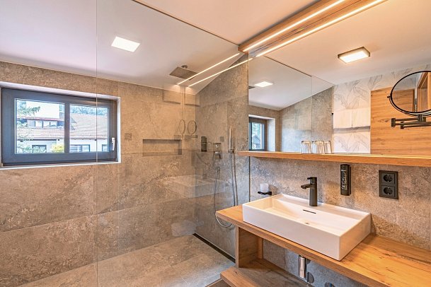 Alpensonne Tegernsee - Beispiel Bad Appartement (Zimmercodierung AB1)