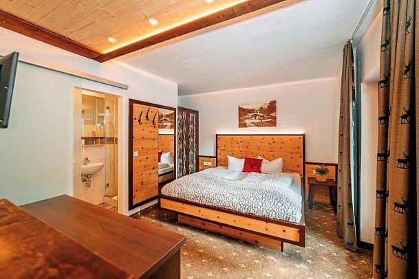 Alpensonne Tegernsee - Wohnbeispiel Doppelzimmer Balkon (Zimmercodierung DF1)