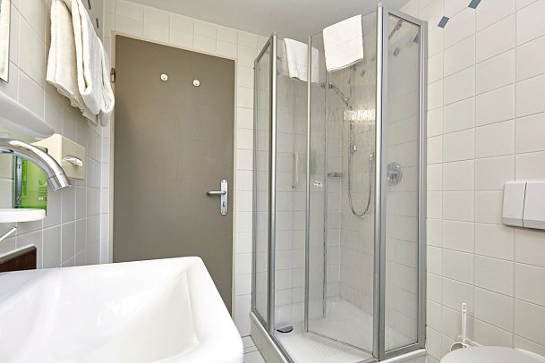 Hotel Bayern Vital - Beispiel Bad Doppelzimmer (Zimmercodierung DB1)