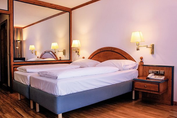 Riessersee Hotel - Wohnbeispiel Doppelzimmer Balkon (Zimmercodierungen DB1 & DC1)