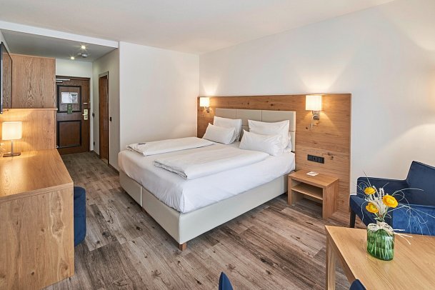 Riessersee Hotel - Wohnbeispiel Doppelzimmer Balkon (Zimmercodierungen DB1 & DC1)