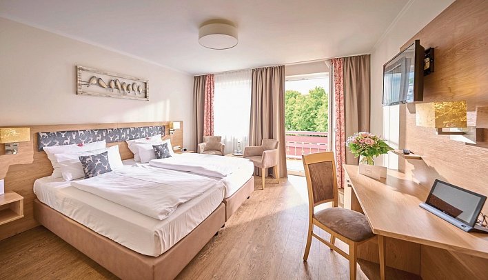 Ströbinger Hof - Therme Wellness Resort - Wohnbeispiel Doppelzimmer Schloßsee (Zimmercodierung DF1)