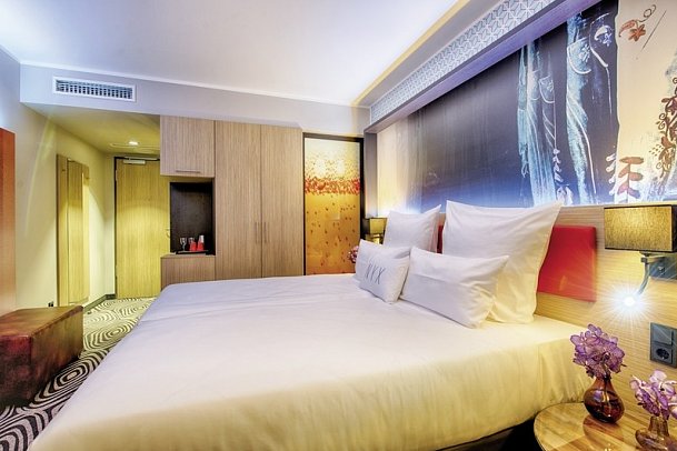 NYX Hotel Munich - inklusive NFL Munich Ticket