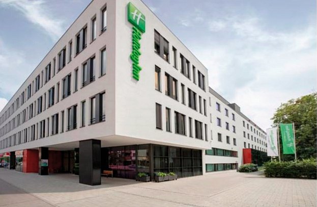 Holiday Inn München Westpark - inklusive NFL Munich Ticket