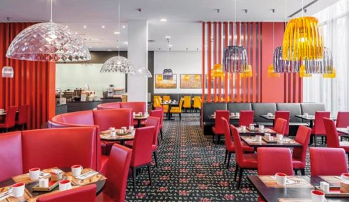 Holiday Inn München Westpark - inklusive NFL Munich Ticket