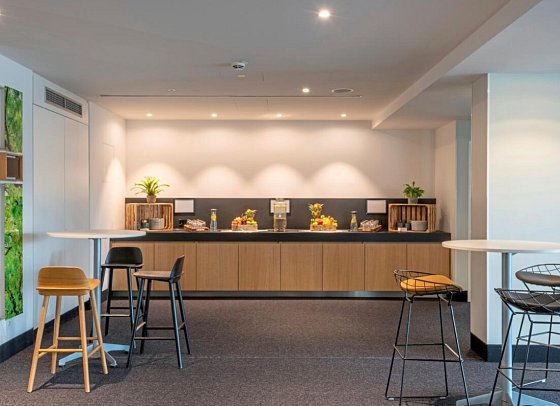 Holiday Inn Munich Leuchtenbergring - inklusive NFL Munich Ticket