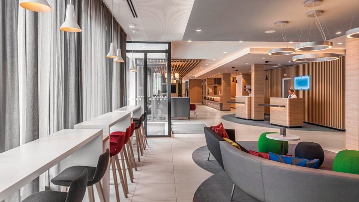 Holiday Inn Express Munich East - inklusive NFL Munich Ticket