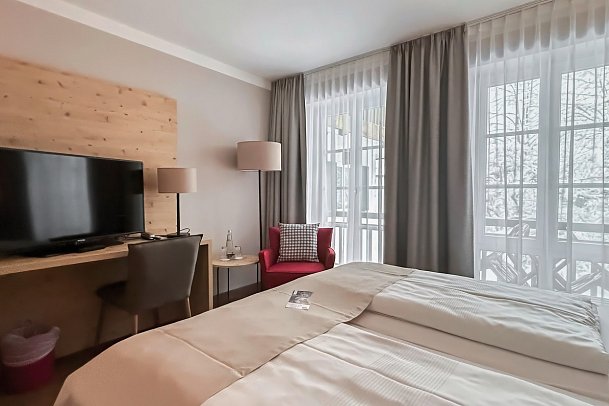 Berghotel Hammersbach - Wohnbeispiel Doppelzimmer Standard (Zimmercodierungen DG1 & EG1)