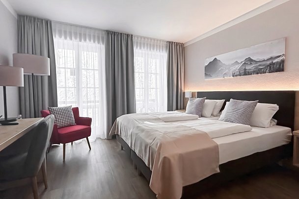 Berghotel Hammersbach - Wohnbeispiel Doppelzimmer Komfort (Zimmercodierungen DF1 & FF1)