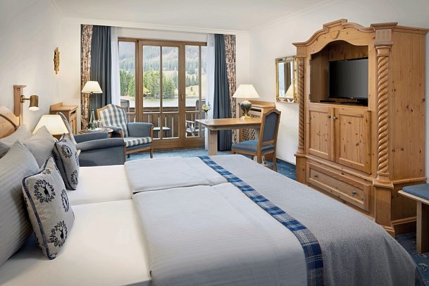 Arabella Alpenhotel am Spitzingsee - Wohnbeispiel Doppelzimmer Klassik Bergblick (Zimmercodierung DB1)