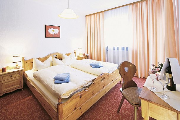 Sporthotel Wilder Kaiser - Wohnbeispiel Doppelzimmer Standard (Zimmercodierungen DG1, DC1 & FV1)