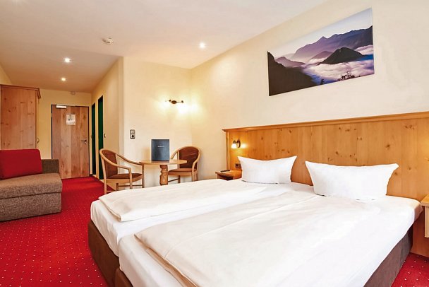 Alpen Hotel Seimler - Wohnbeisp. Doppelzi. Panoramablick Balkon (Zimmercodierung DBB)