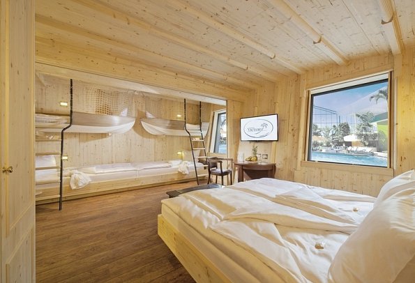 Hotel Victory Therme Erding - Wohnbeispiel Kaptainskabine (Zimmercodierung FX1)