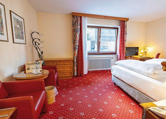 Alpenhotel Kronprinz - Wohnbeispiel Doppelzimmer Dachstein (Zimmercodierungen DB1, EB1, DX1 & EX1)