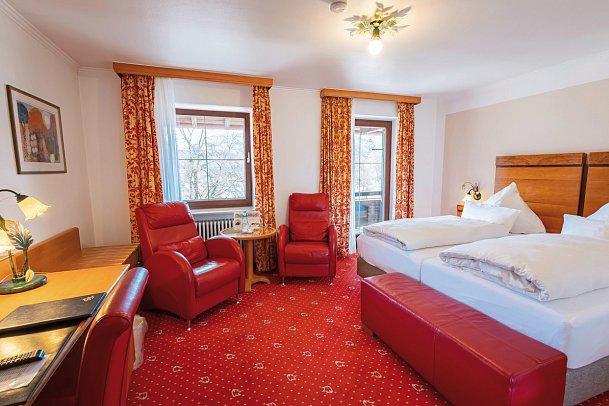 Alpenhotel Kronprinz - Wohnbeipsiel Doppelzimmer Chiemsee (Zimmercodierung DB3)
